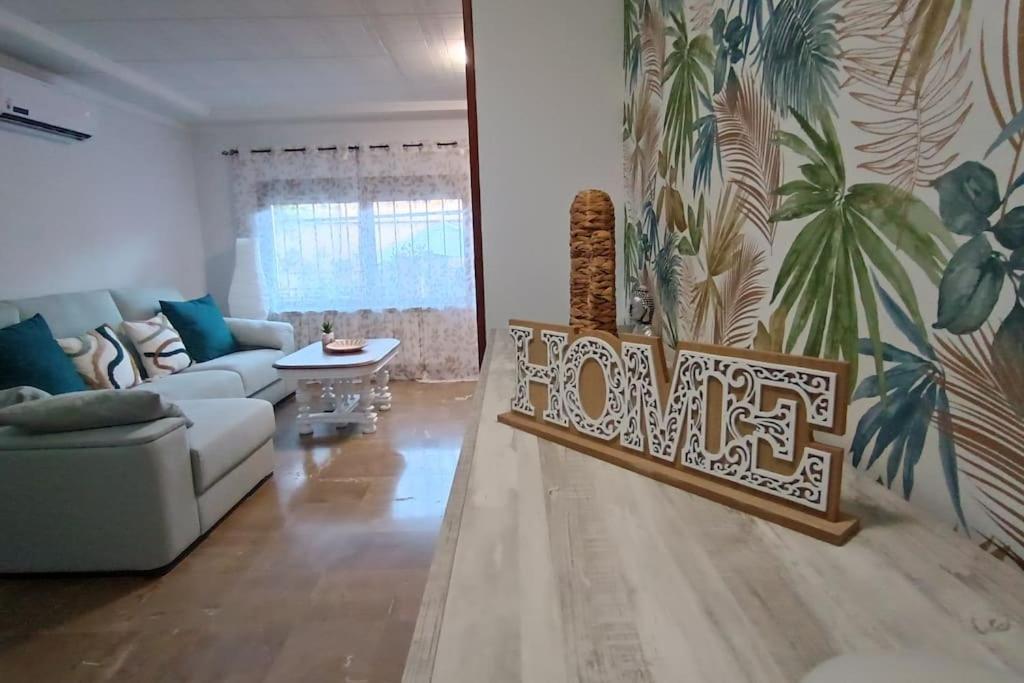 Casa Con Piscina Y Barbacoa A 3 Kilometros De La Alhambra Βίλα Huétor Vega Εξωτερικό φωτογραφία