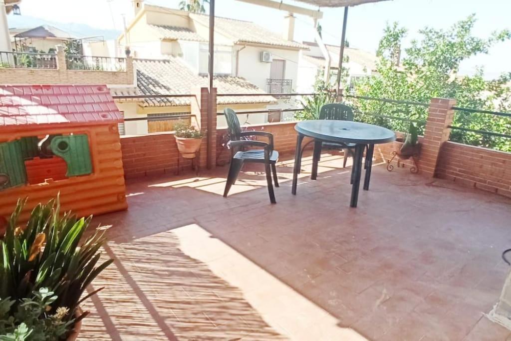 Casa Con Piscina Y Barbacoa A 3 Kilometros De La Alhambra Βίλα Huétor Vega Εξωτερικό φωτογραφία